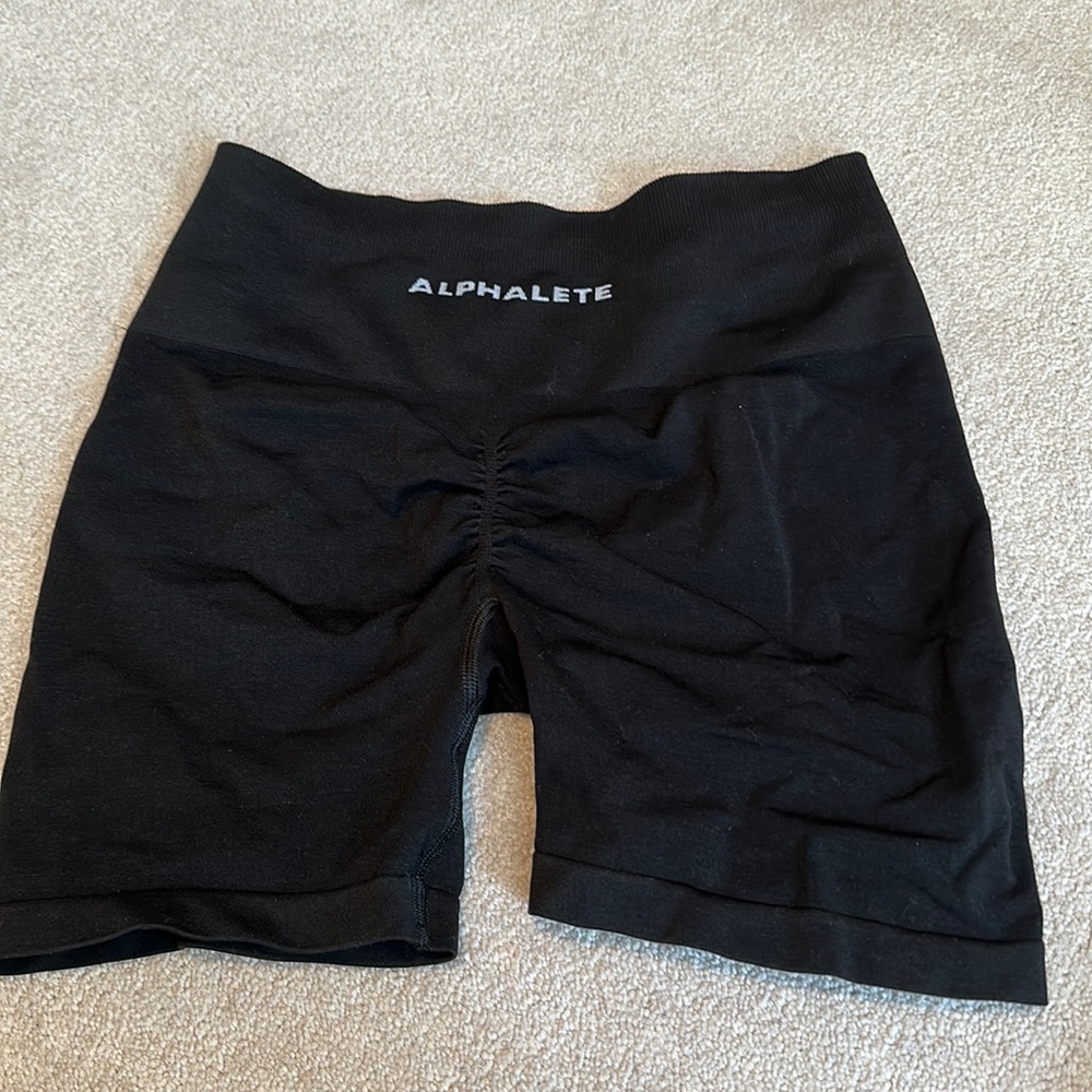 Alphalete Amplify Shorts 4.5” Black